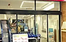 demolicion-y-reestructuracion-fachada-ventilacion-climatizacion-pci-supermercado-aldi-barcelona